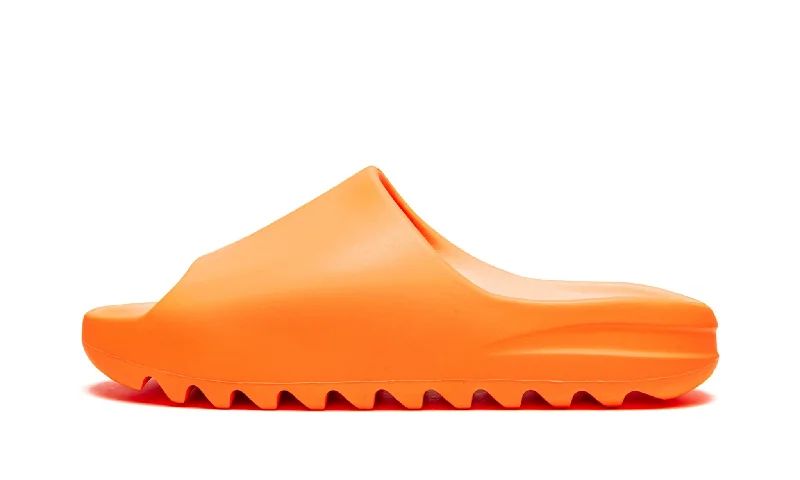 Yeezys SLIDES Enflame Orange
